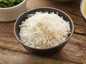 Bowl of fluffy cooked premium basmati rice served for catering, restaurants, hotels, and commercial kitchens in the UK